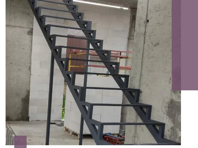 Демонтаж металлических лестниц в Хабаровске быстро и безопасно