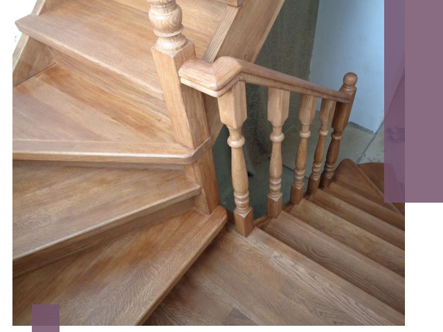 Дубовые лестницы под ключ в Хабаровске: изготовление и монтаж