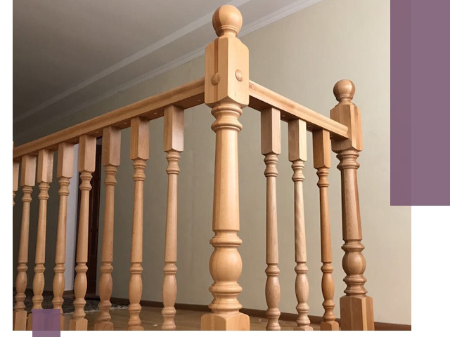 Деревянные перила на заказ в Хабаровске: монтаж и изготовление