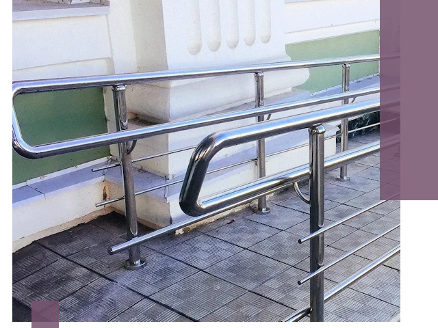 Ограждения пандусов из металла и нержавейки в Хабаровске