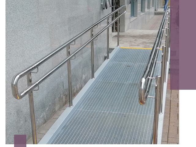 Пандусы для инвалидов в Хабаровске — изготовление и монтаж