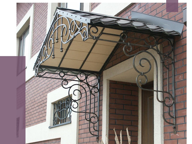 Двускатные козырьки в Хабаровске под ключ от 12860 руб.