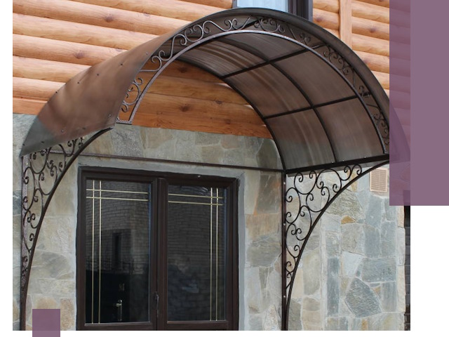 Арочные козырьки под ключ в Хабаровске: изготовление и монтаж